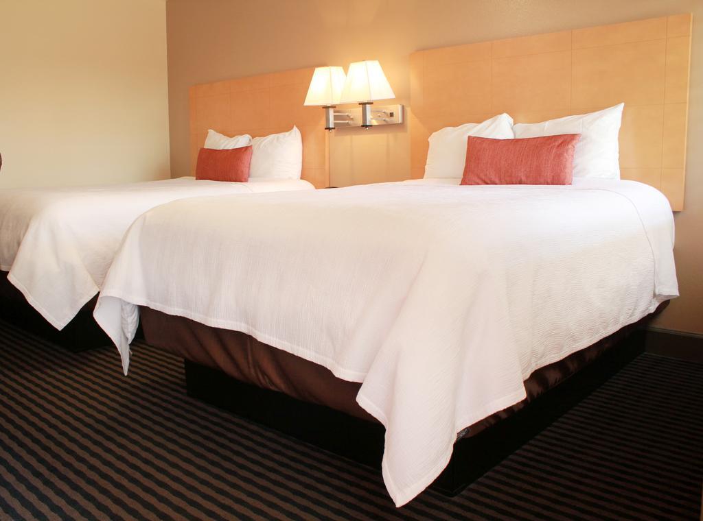 Travelodge By Wyndham บาเยโค ภายนอก รูปภาพ